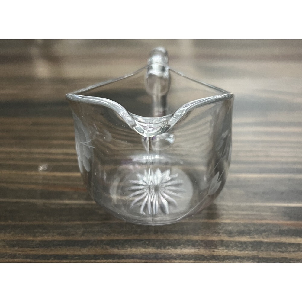 Small Creamer Crystal Etched Glass Vintage‎ Floral - Picture 2 of 5